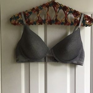 IZOD bra 38C